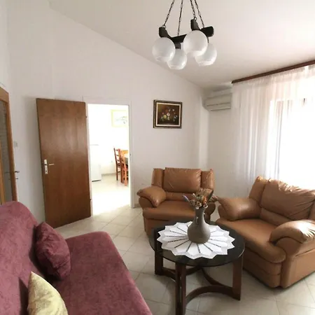 With Parking Space Zambratija, Umag - 27244 Apartman Zambratija (Istria)